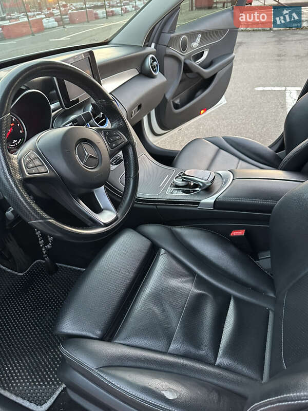 Седан Mercedes-Benz C-Class 2016 в Києві