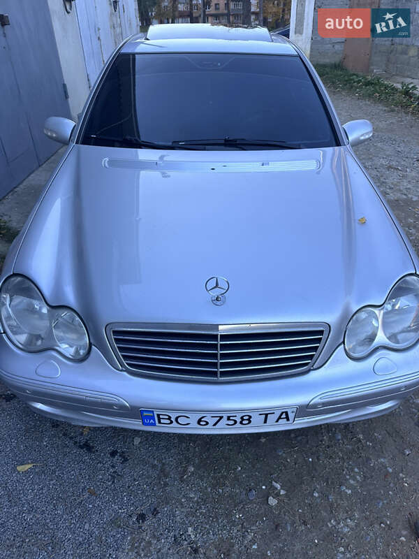 Седан Mercedes-Benz C-Class 2001 в Львове