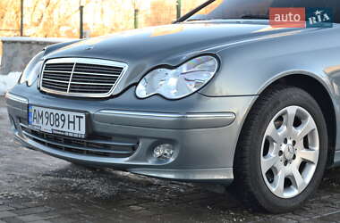 Універсал Mercedes-Benz C-Class 2005 в Бердичеві