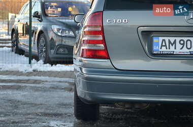 Універсал Mercedes-Benz C-Class 2005 в Бердичеві