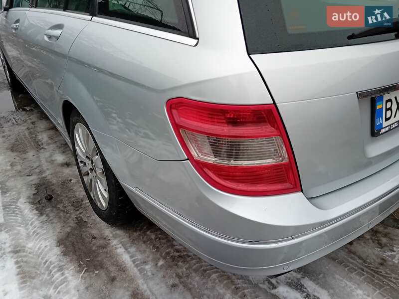 Универсал Mercedes-Benz C-Class 2010 в Староконстантинове