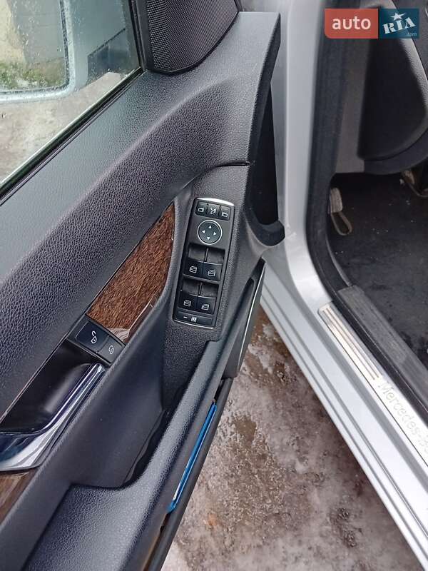 Универсал Mercedes-Benz C-Class 2010 в Староконстантинове