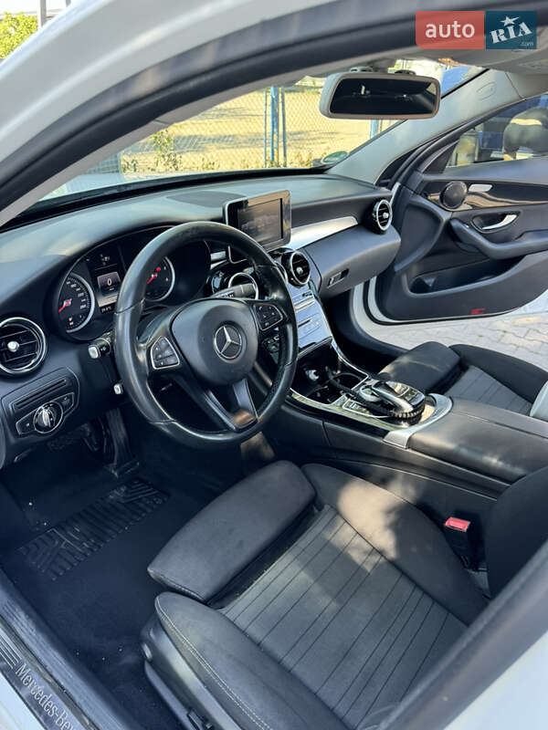 Универсал Mercedes-Benz C-Class 2014 в Черновцах