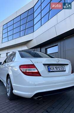 Седан Mercedes-Benz C-Class 2011 в Луцьку