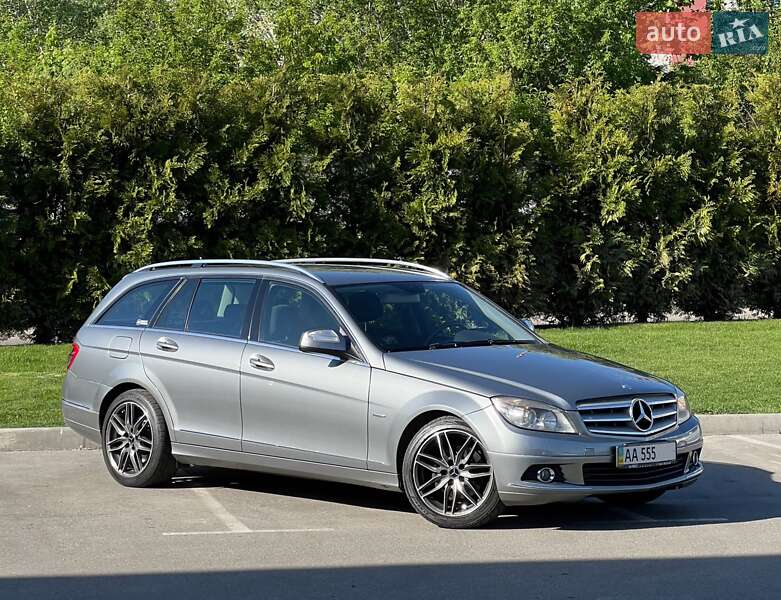 Універсал Mercedes-Benz C-Class 2008 в Києві