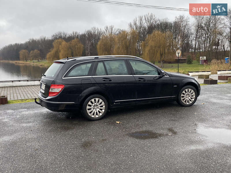 Универсал Mercedes-Benz C-Class 2010 в Ивано-Франковске фото 4 Универсал Mercedes-Benz C-Class 2010 в Ивано-Франковске