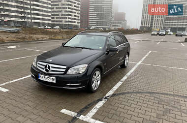 Mercedes-Benz C-Class 2011