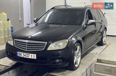 Універсал Mercedes-Benz C-Class 2008 в Рівному