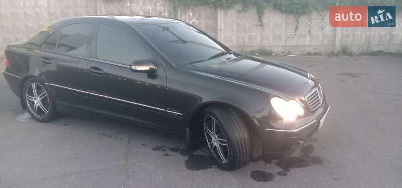 Седан Mercedes-Benz C-Class 2002 в Боярке фото 2 Седан Mercedes-Benz C-Class 2002 в Боярке