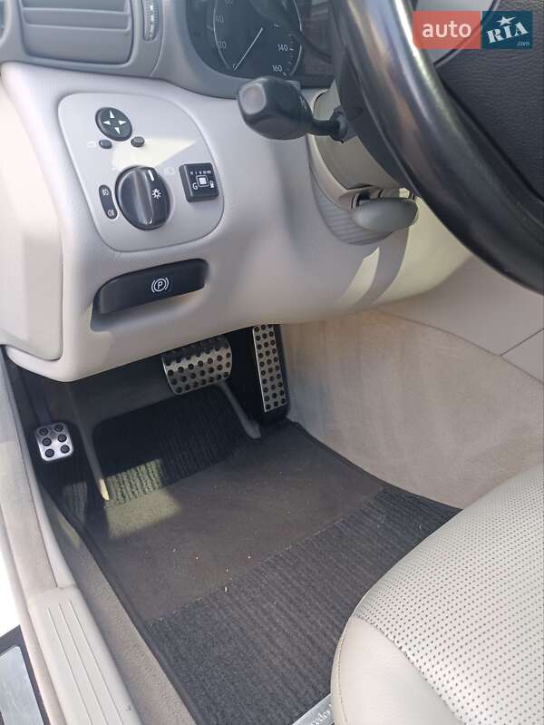 Седан Mercedes-Benz C-Class 2005 в Харькове