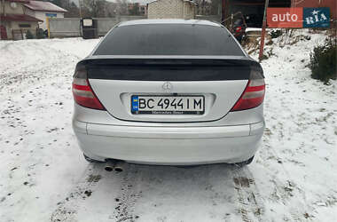Купе Mercedes-Benz C-Class 2005 в 