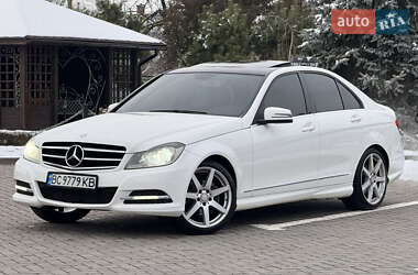 Седан Mercedes-Benz C-Class 2014 в Львове