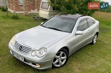 Універсал Mercedes-Benz C-Class 2002 в Дніпрі