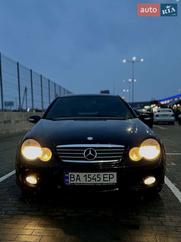 Купе Mercedes-Benz C-Class 2005 в Кривом Озере