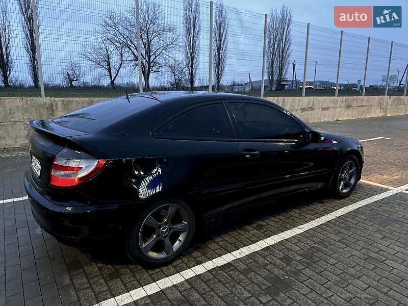 Купе Mercedes-Benz C-Class 2005 в Кривом Озере