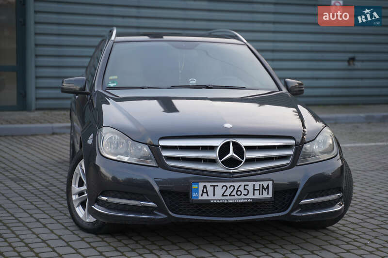 Універсал Mercedes-Benz C-Class 2012 в Івано-Франківську