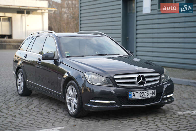 Універсал Mercedes-Benz C-Class 2012 в Івано-Франківську
