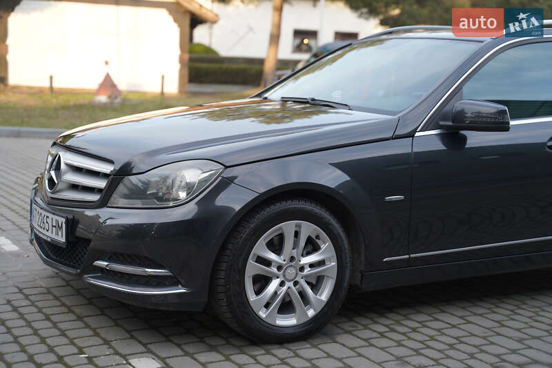 Універсал Mercedes-Benz C-Class 2012 в Івано-Франківську
