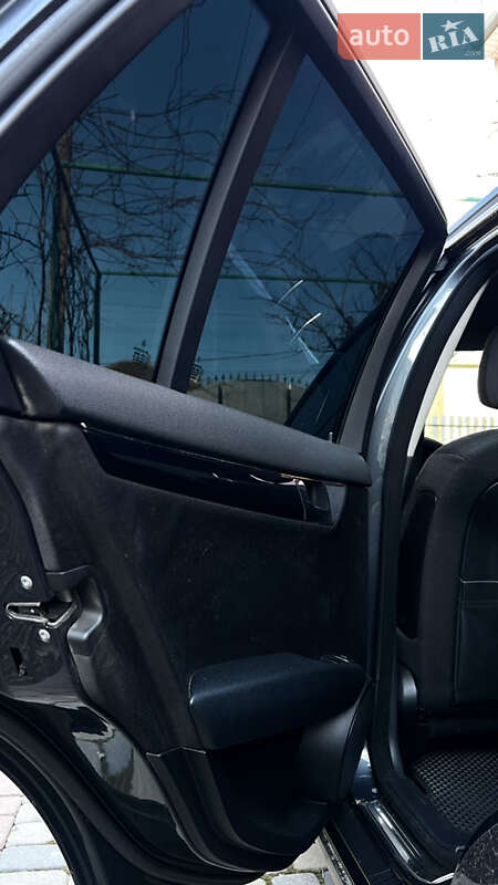 Универсал Mercedes-Benz C-Class 2010 в Мукачево фото 11 Универсал Mercedes-Benz C-Class 2010 в Мукачево