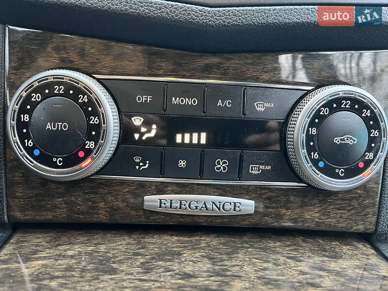 Універсал Mercedes-Benz C-Class 2011 в Києві