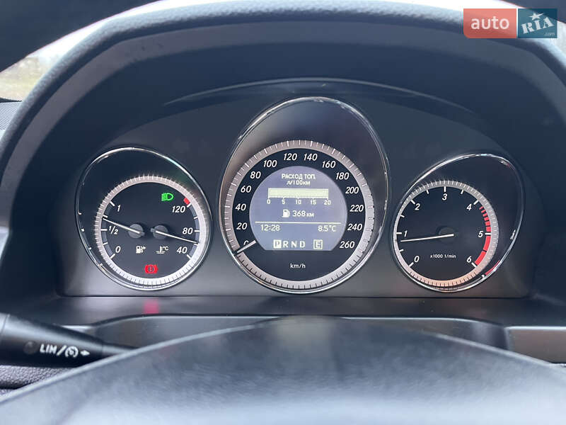 Універсал Mercedes-Benz C-Class 2011 в Києві