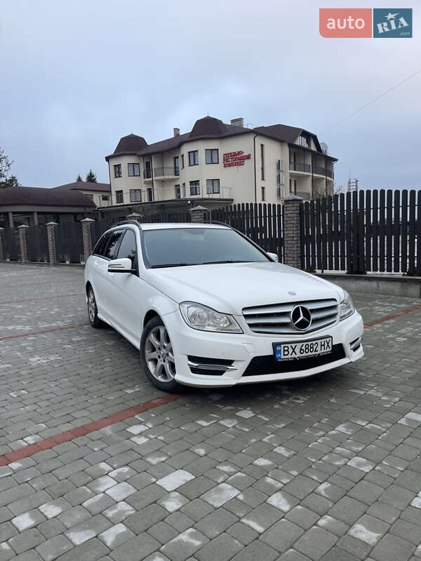 Універсал Mercedes-Benz C-Class 2013 в Старокостянтинові