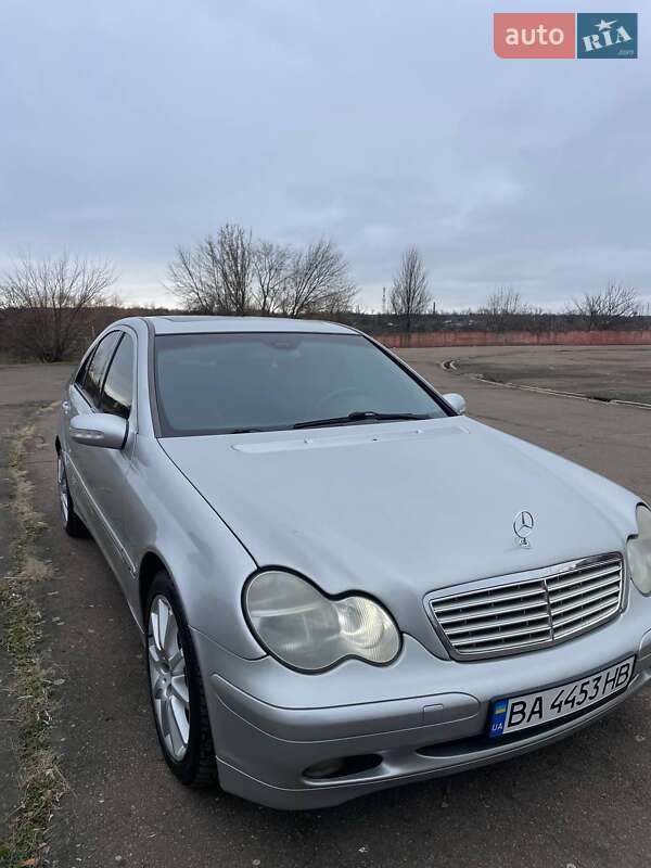 Седан Mercedes-Benz C-Class 2001 в Смолином