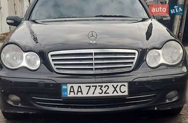 Універсал Mercedes-Benz C-Class 2006 в Києві