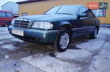 Седан Mercedes-Benz C-Class 1994 в Умани