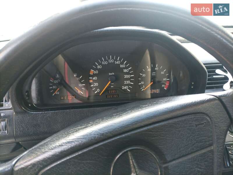 Седан Mercedes-Benz C-Class 1997 в Житомире