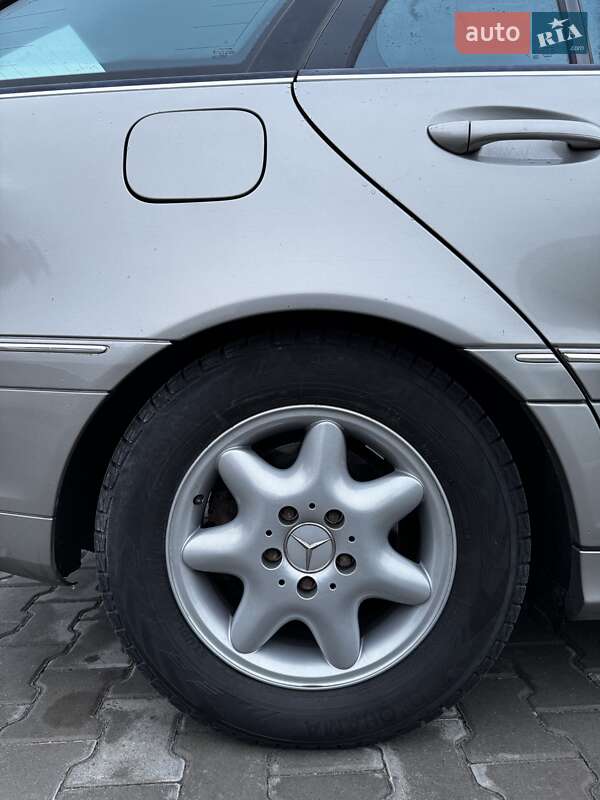 Универсал Mercedes-Benz C-Class 2006 в Тернополе