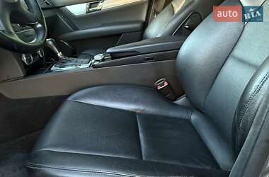 Седан Mercedes-Benz C-Class 2010 в Запоріжжі