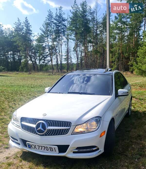 Седан Mercedes-Benz C-Class 2012 в Харкові