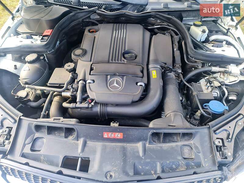 Седан Mercedes-Benz C-Class 2012 в Харкові