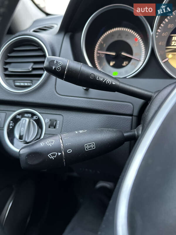 Седан Mercedes-Benz C-Class 2012 в Рівному