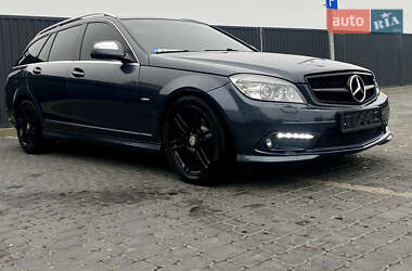 Універсал Mercedes-Benz C-Class 2009 в Мукачевому