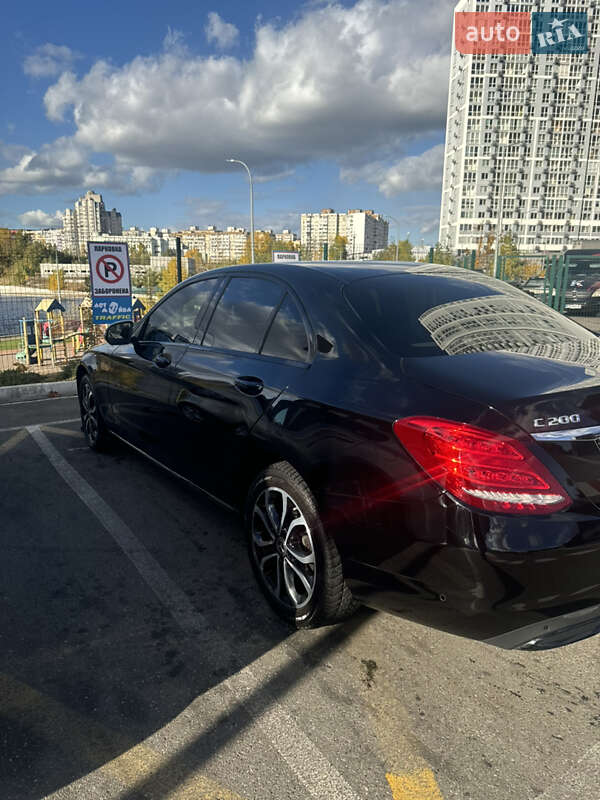 Седан Mercedes-Benz C-Class 2017 в Киеве