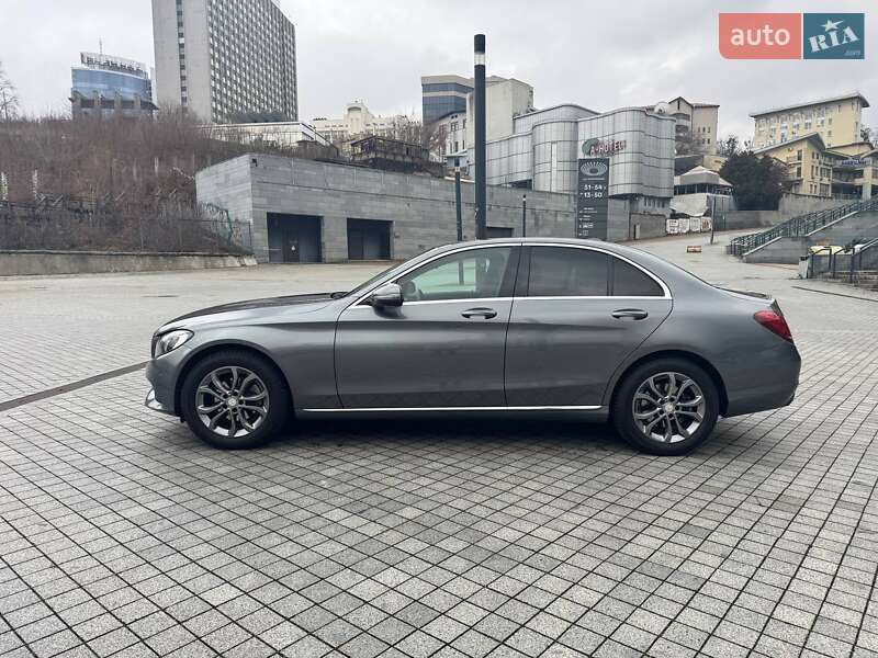 Седан Mercedes-Benz C-Class 2017 в Києві