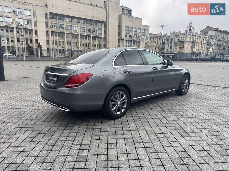 Седан Mercedes-Benz C-Class 2017 в Києві