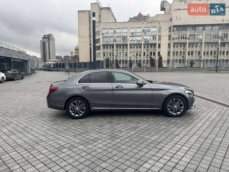 Седан Mercedes-Benz C-Class 2017 в Києві