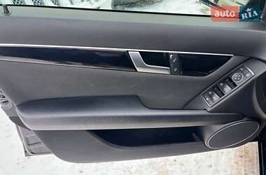 Универсал Mercedes-Benz C-Class 2011 в 
