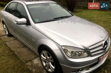 Седан Mercedes-Benz C-Class 2010 в 