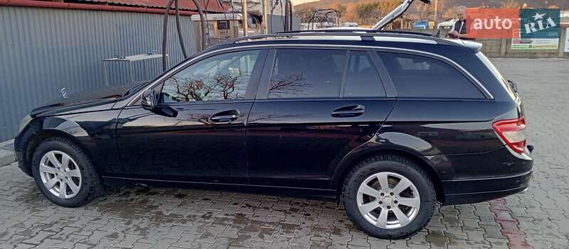 Универсал Mercedes-Benz C-Class 2009 в Мукачево