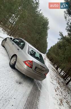 Седан Mercedes-Benz C-Class 2000 в 