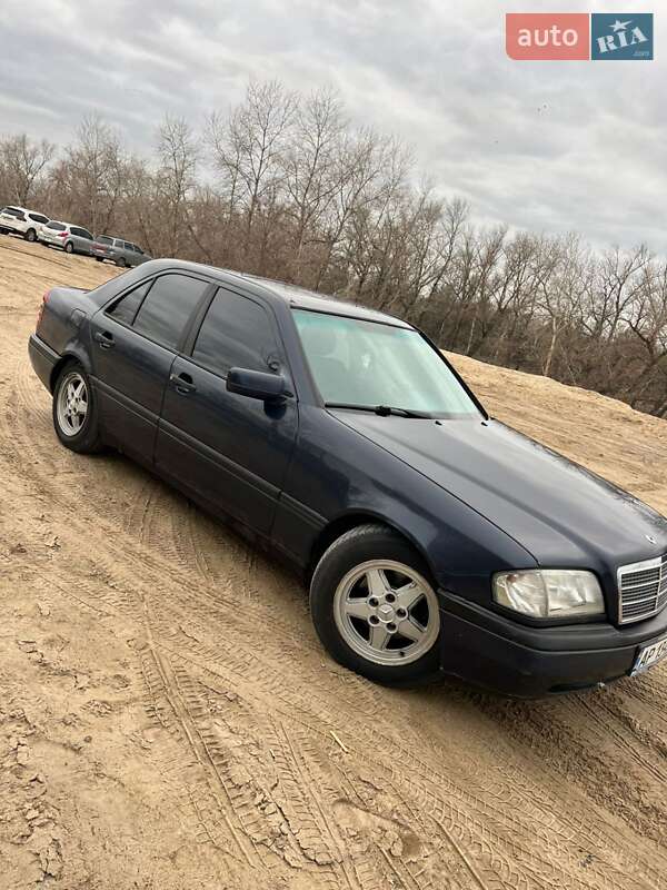 Седан Mercedes-Benz C-Class 1996 в 