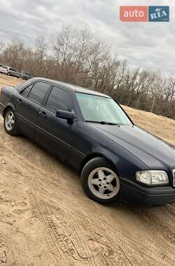 Седан Mercedes-Benz C-Class 1996 в 