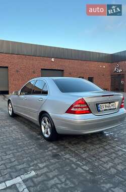 Седан Mercedes-Benz C-Class 2003 в 