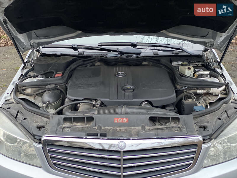 Седан Mercedes-Benz C-Class 2010 в Луцке фото 9 Седан Mercedes-Benz C-Class 2010 в Луцке