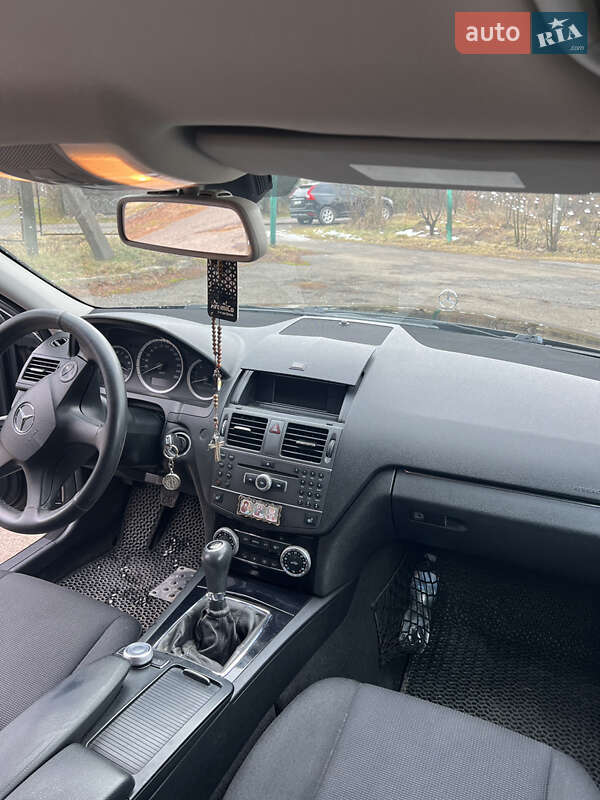 Универсал Mercedes-Benz C-Class 2010 в Рожнятове