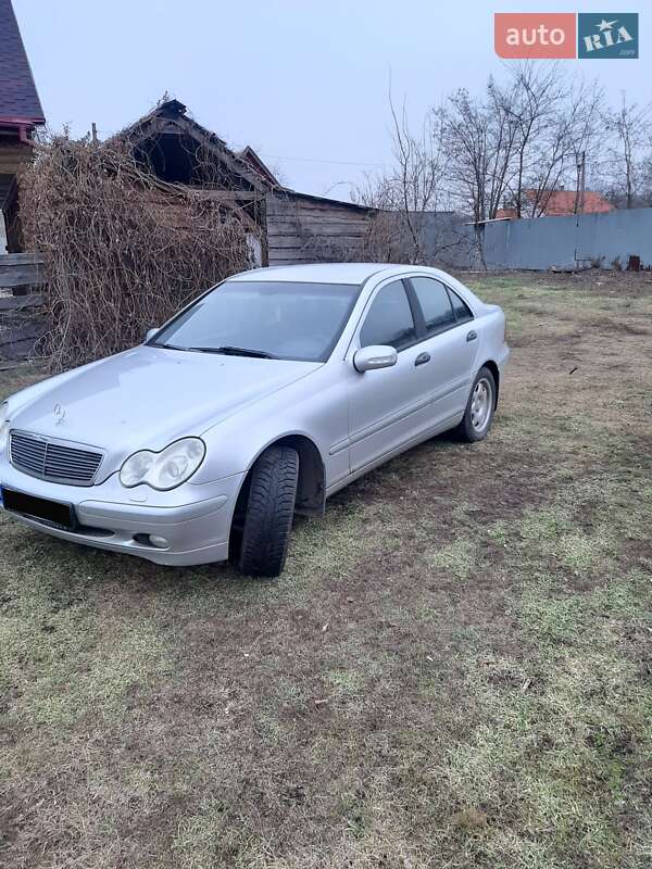 Седан Mercedes-Benz C-Class 2004 в Первомайську